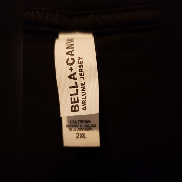 Philadelphia Eagles Rhinestone  Black VNeck Tshirt Womens Size 2XL - Picture 3 of 4